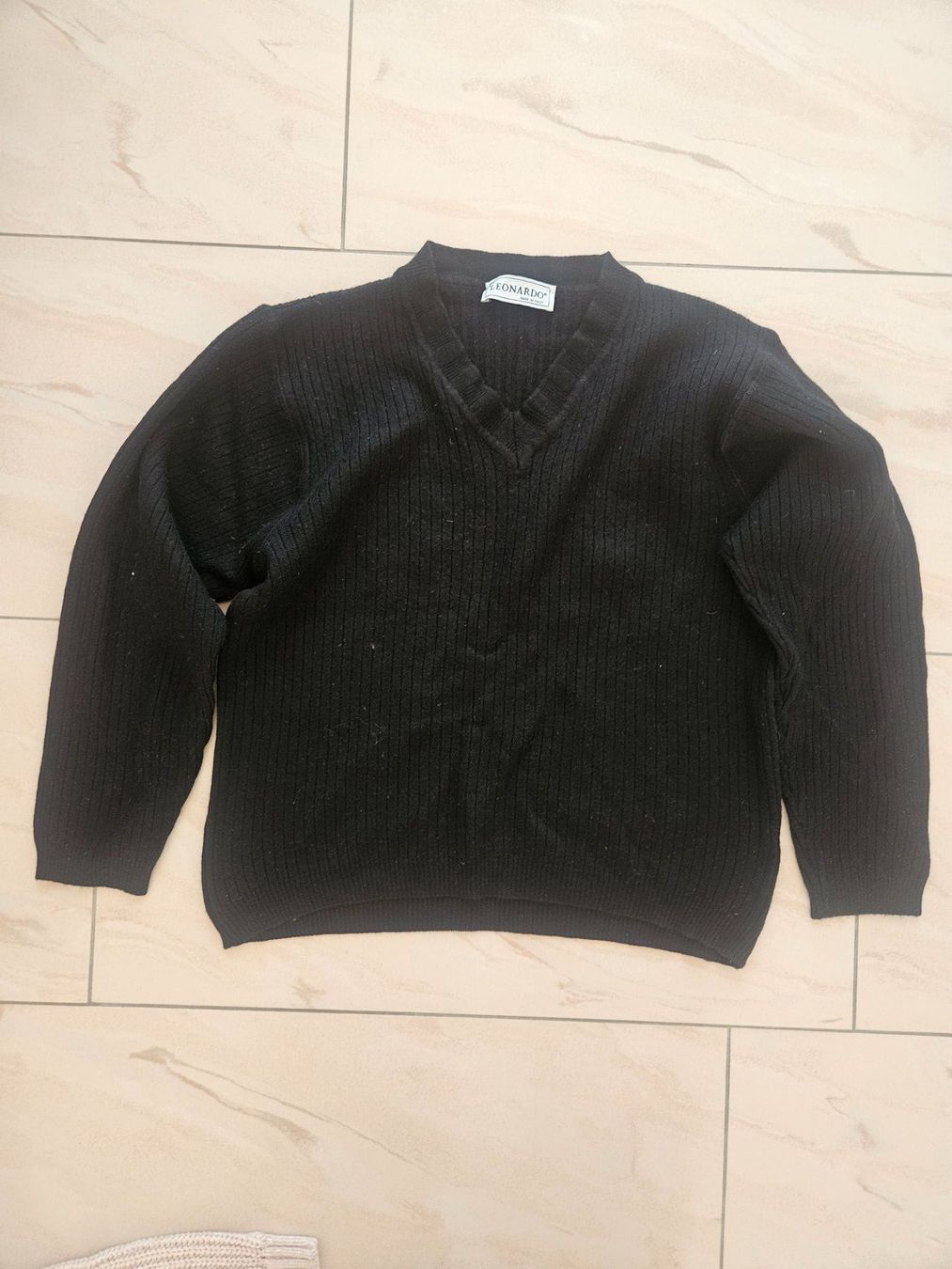 Maglioni & Felpe: Pullover Wolle Leonardo V-Neck Cropped – Usato da Dietlikon venduto da jiayi0514