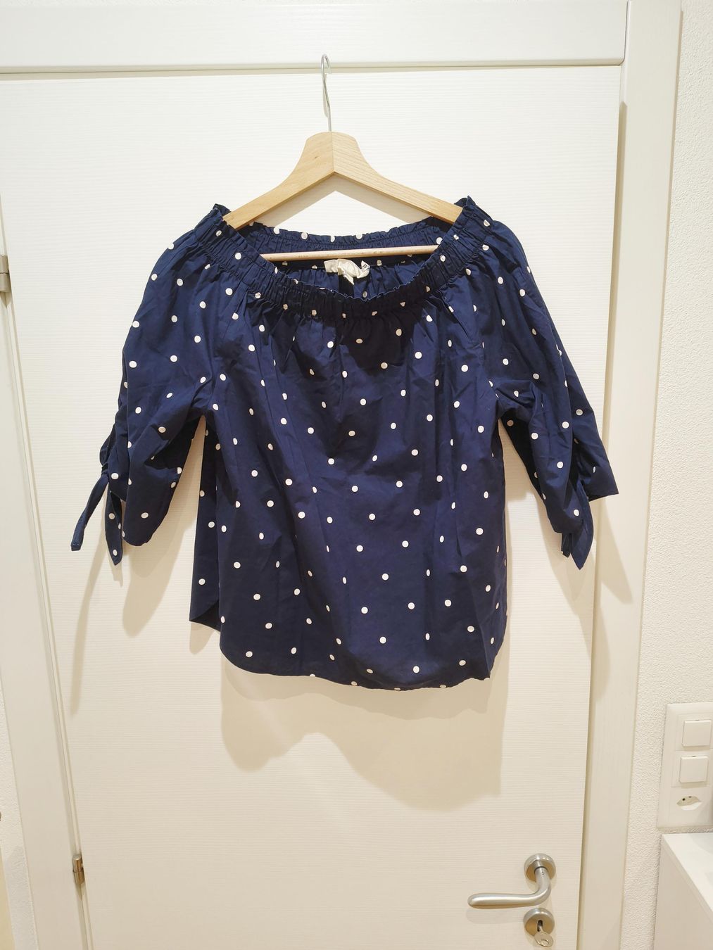 H&M Camicette: Blusa donna H&M blu con pois bianchi – Nuovo (secondo la descrizione) da Pregassona venduto da tec_gdd7