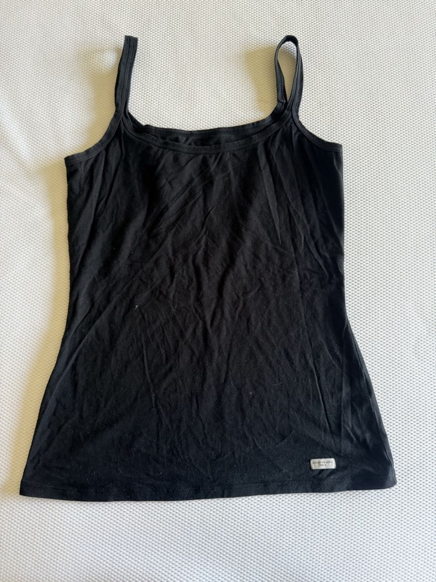 T-shirt: 3 T-Shirts mit Trägern – Usato da Dübendorf venduto da kat_gxm9 5