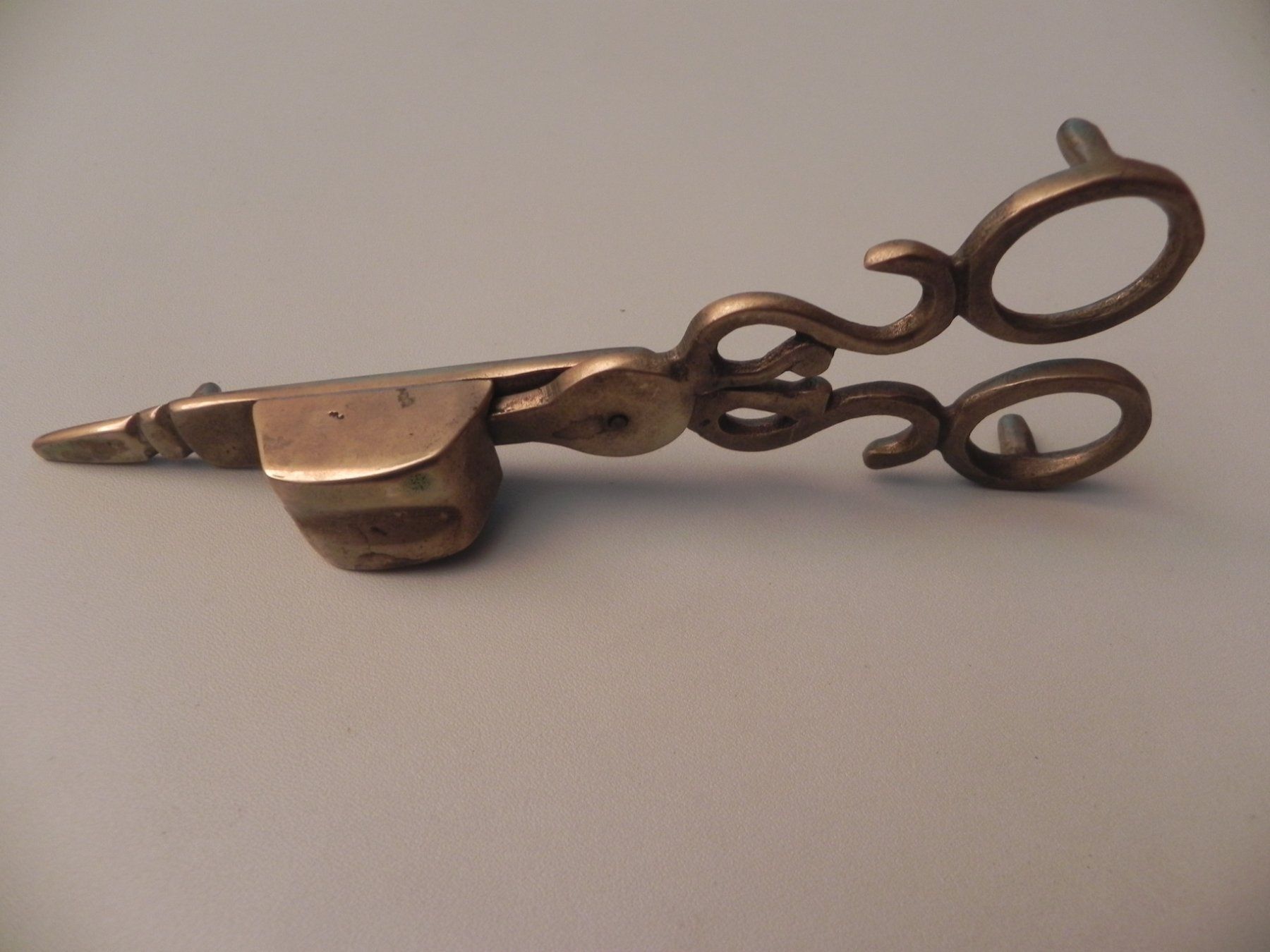 Alle Werkzeuge: Alte Dochtschere o/ Kerzenschere Messing – Gebraucht aus Minusio von Lory64 5