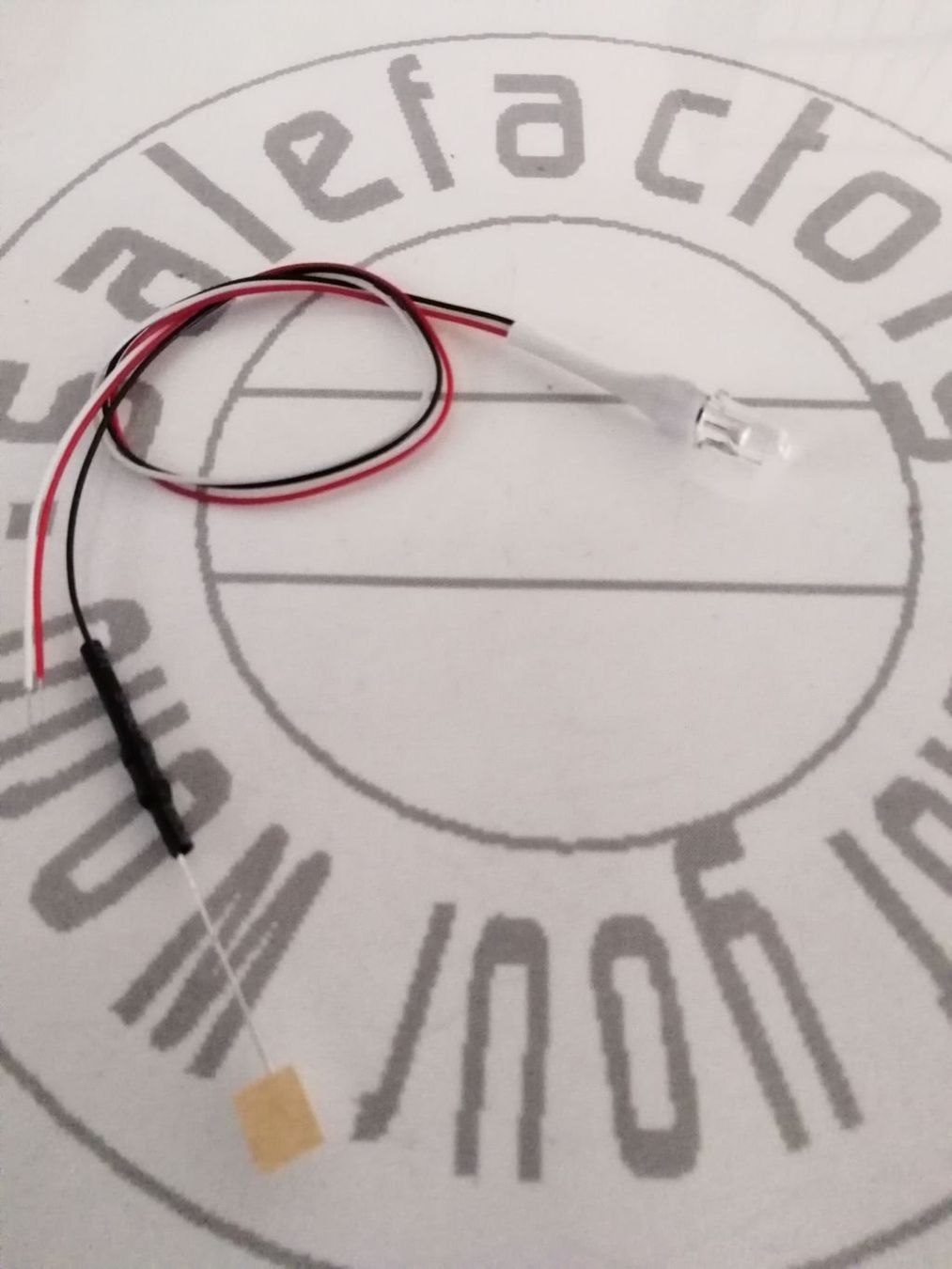 Componenti elettronici: DUO-LED 5mm rot/warmweiss verkabelt – Nuovo (secondo la descrizione) da Luzern venduto da Salefactory 2