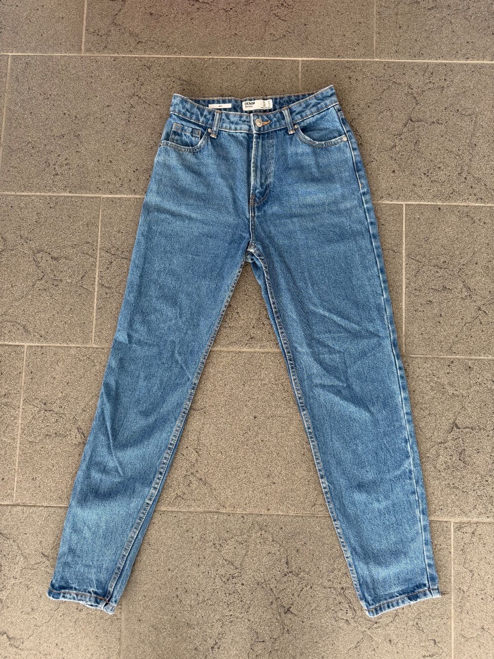 Bershka Jeans: Jeans Grösse 34 – Neuf (Voir description) à Rupperswil par Nila_7
