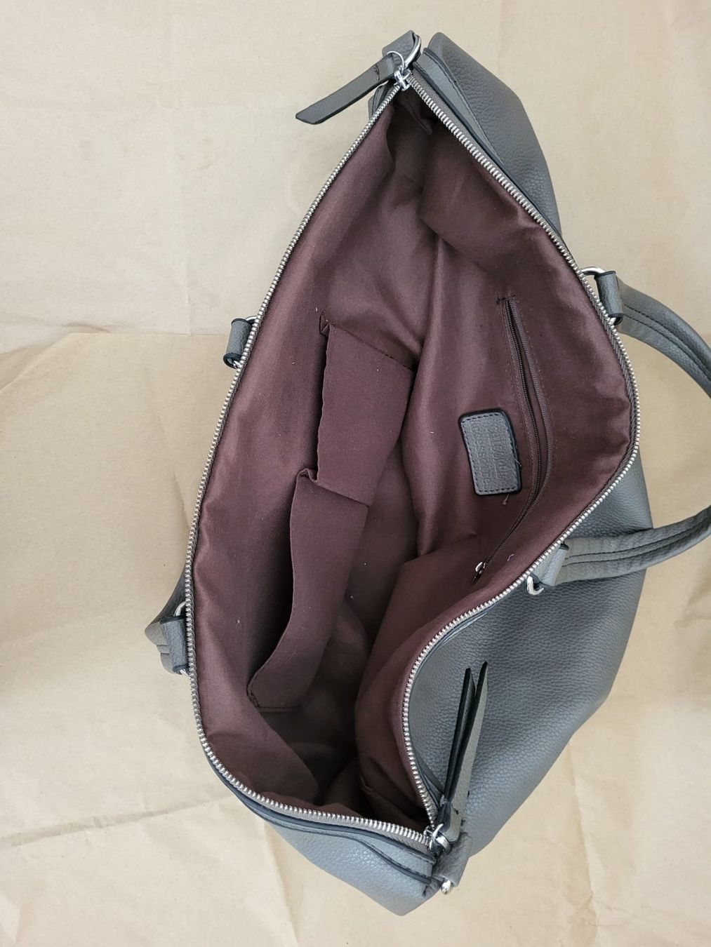 Borse da donna: Wunderschöne & stilvolle Handtasche - top Zustand! – Nuovo (secondo la descrizione) da Buchs AG venduto da Bela11 3