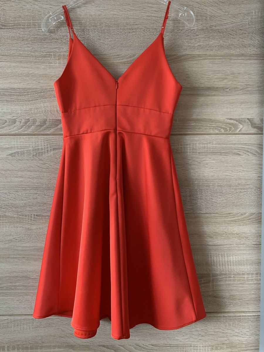 H&M Vestiti: Robe rouge classique – Nuovo e nell'imballaggio originale da Montreux venduto da iizaa811 2