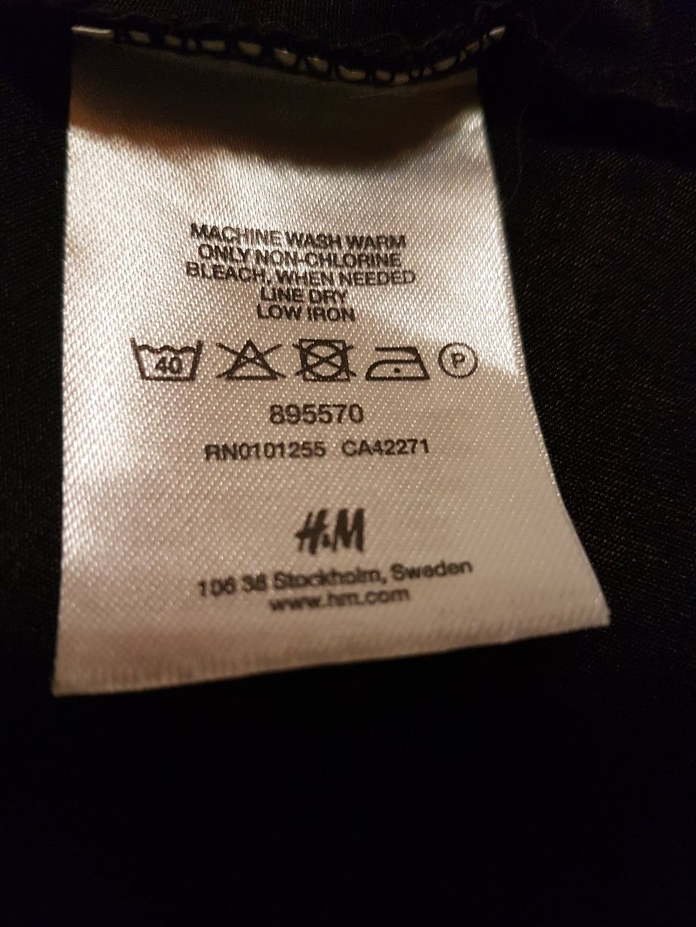 H&M Kleider: Robe taille L marque H&M – Gebraucht aus Villiers von san_jn5w 2