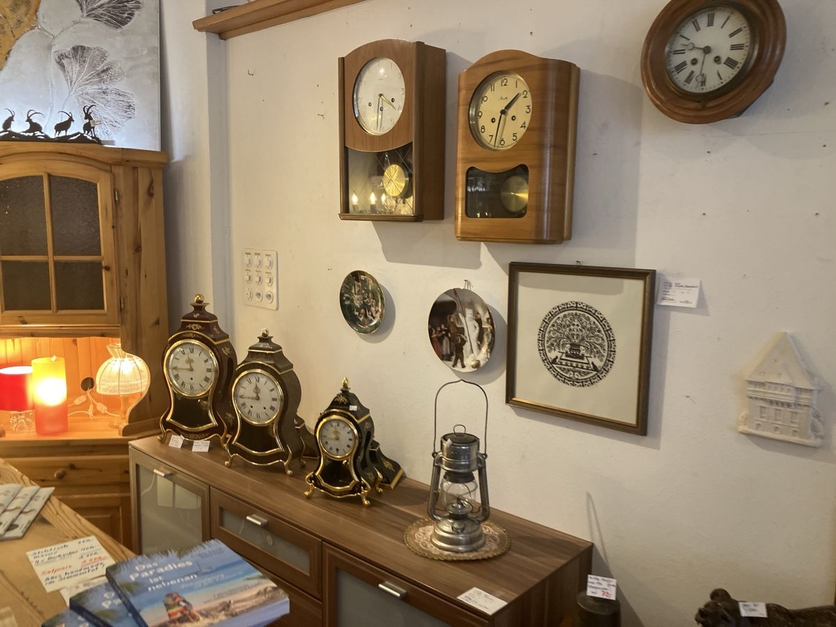Orologi: Wanduhrengehäuse 6 – Usato da Erlenbach im Simmental! venduto da Simmentaler-Perlen 6
