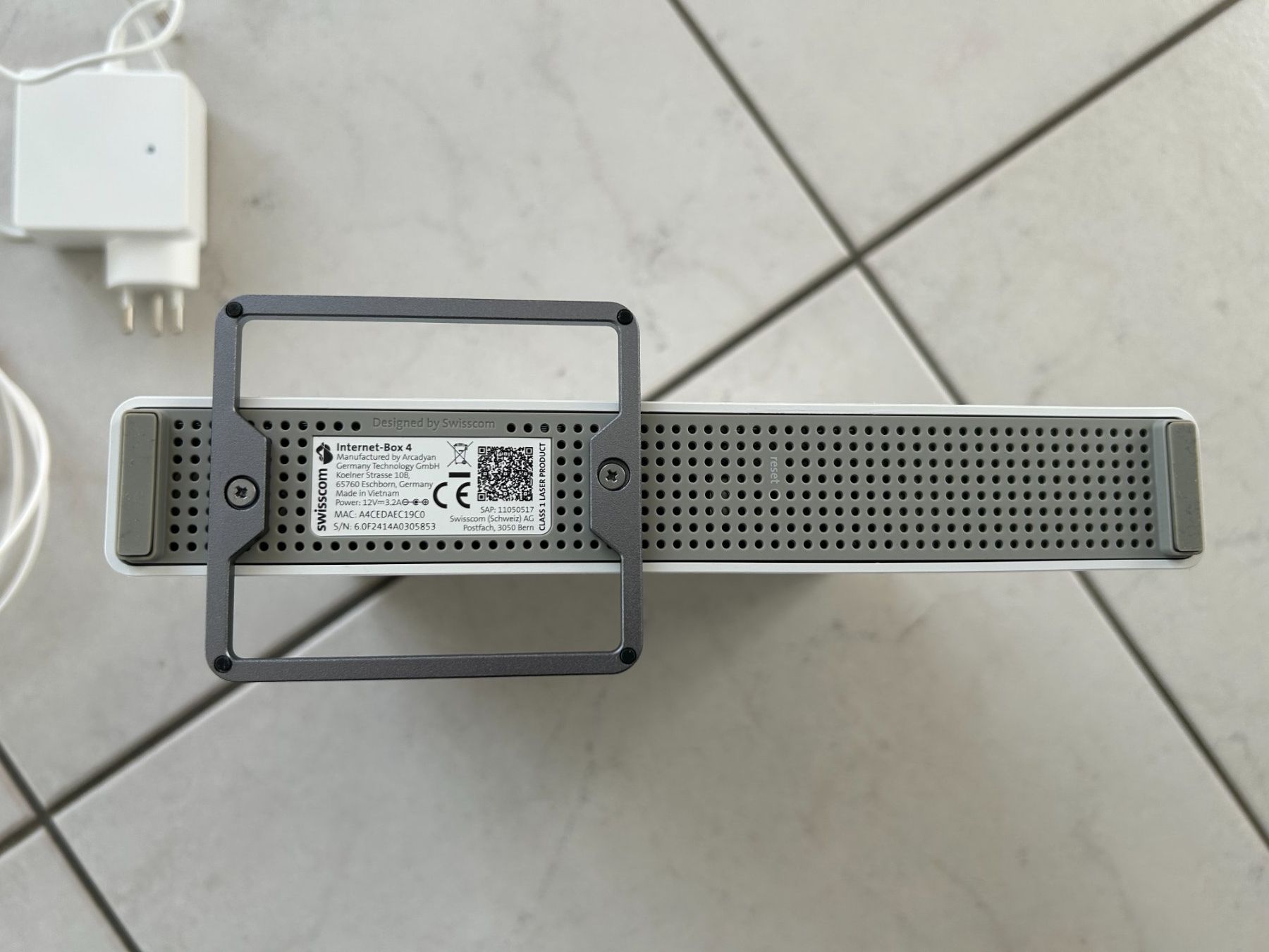 Swisscom Modem & Router: Swisscom Internet Box 4 Fiber – Usato da Uster venduto da Joelsimondunja 7