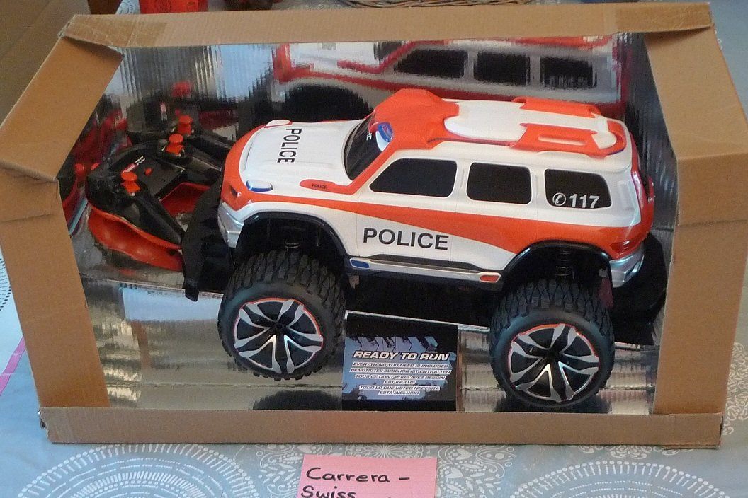 Carrera Modellismo RC: Carrera-Swiss Police – Nuovo e nell'imballaggio originale da Bern venduto da bn1640