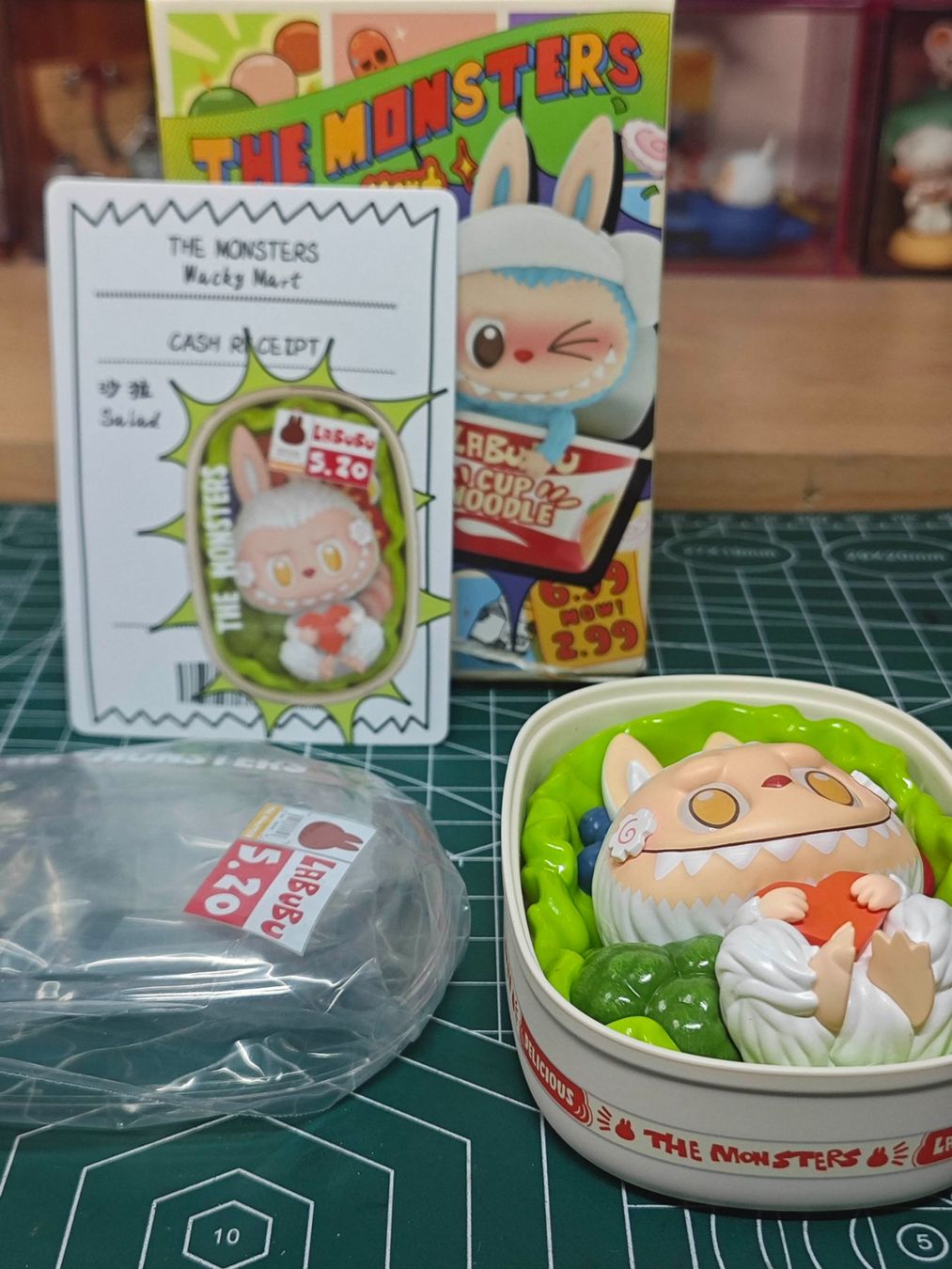 Pop Mart Statuette: Labubu Wacky Mart-- Salad! – Nuovo (secondo la descrizione) da Horw venduto da aquarellmmm2024 1