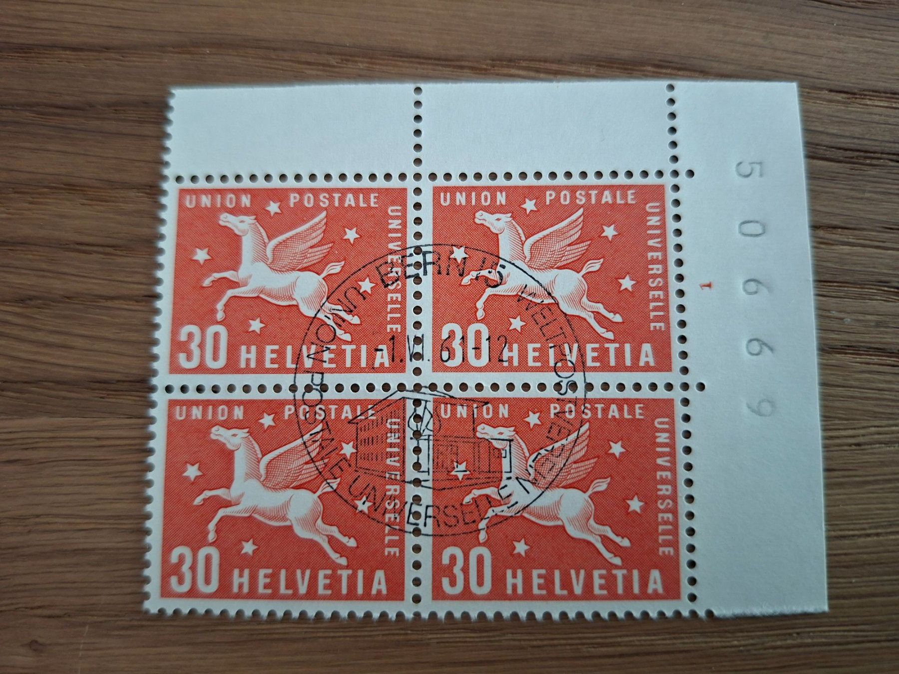 Tous les timbres: Dienstmarken 4er Blocks: UPU – Neuf (Voir description) à Hinterkappelen par 1399 3