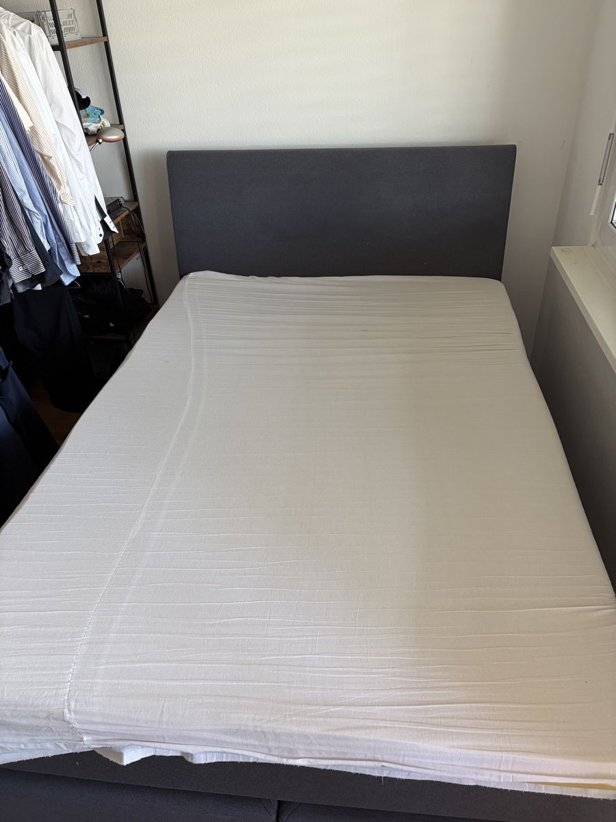 Letti: Elegantes Boxspringbett (160cm) mit Nachttisch – Usato da Volketswil venduto da Simon.Meili 3