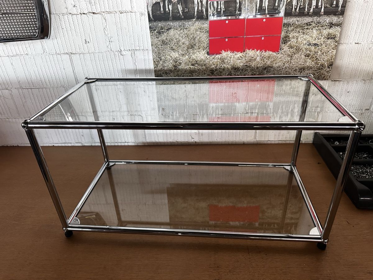 USM Scaffali: USM Regal Glas ab 333.-! – Usato da Starrkirch-Wil venduto da charlywatson