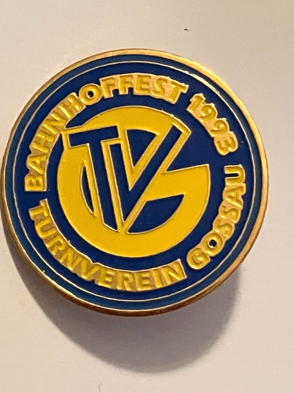 Placchette & Badge: 1 Pin Turnverein Gossau Bahnhoffest – Usato da Basel venduto da djwwpp
