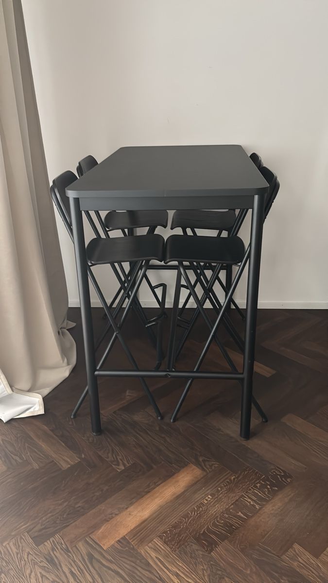 Ikea Tavoli: Bartisch inkl. Barhocker mit Lehne – Nuovo (secondo la descrizione) da Dübendorf venduto da Lj_ct 1