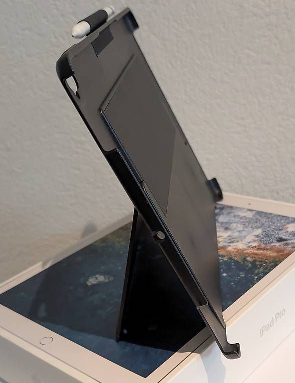 Logitech Tastiere: Logitech Slim Combo pour Ipad Pro – Nuovo (secondo la descrizione) da Torny le Grand venduto da cla_w6np 6