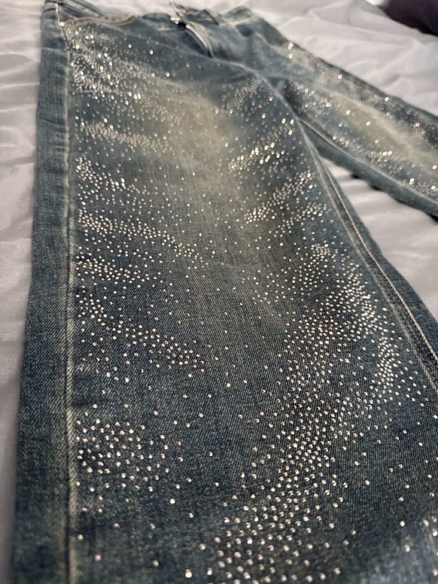 Jeans: Trendy Rhinestone Jeans - Size L – Usato da Renens VD venduto da nan_8v9l 1