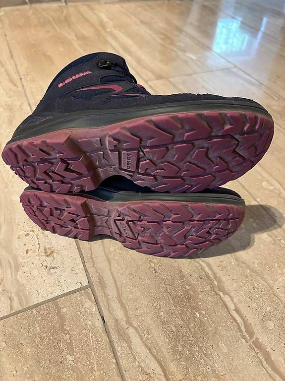 Chaussures garçon: Wanderschuhe Lowa Gore-Tex Gr.37 – D'occasion à Lengnau BE par hs67 4