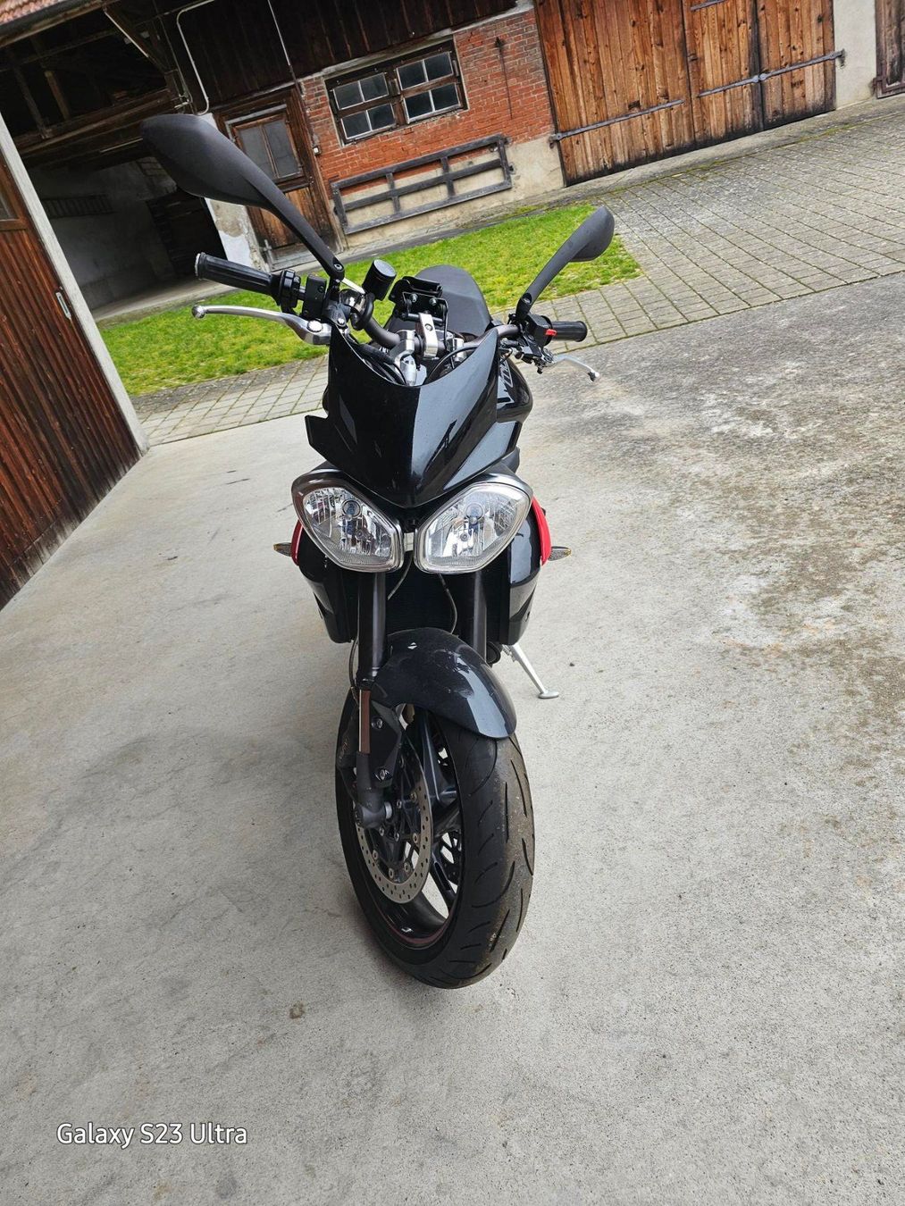 Triumph Strada: Triumph Street Triple R – Usato da Oberweningen venduto da Repair1 3