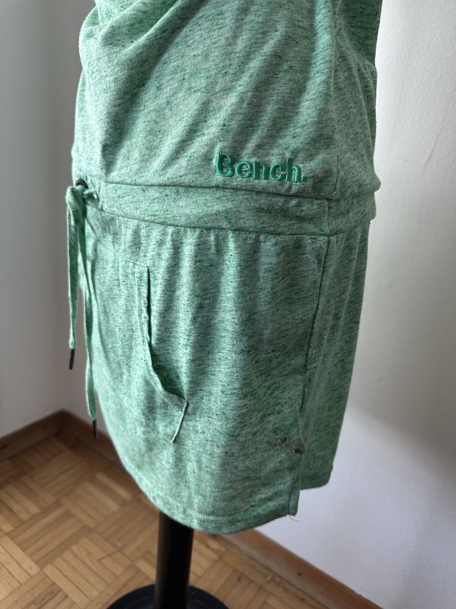 Kleider: Bench Kleid grün mit Kapuze und Drawstring – Gebraucht aus Wohlen AG von jes_9c79 5