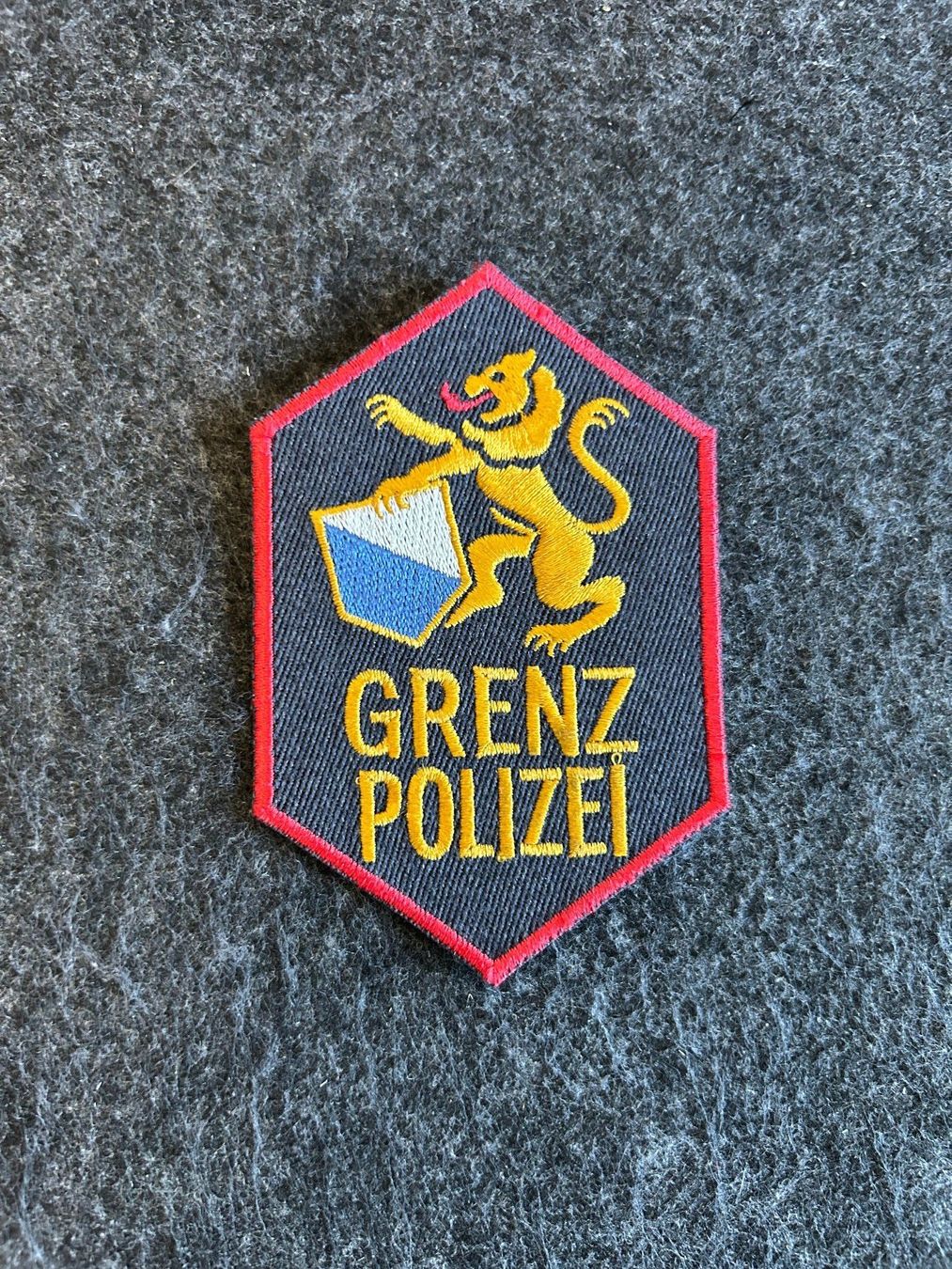 Placchette & Badge: Patch, ZH, Grenzpolizei Zürich (rot) – Usato da Berikon venduto da DGC-1995