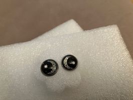 Schwarze runde Edelstahl Ohrstecker, Stern/Mondmuster, neu