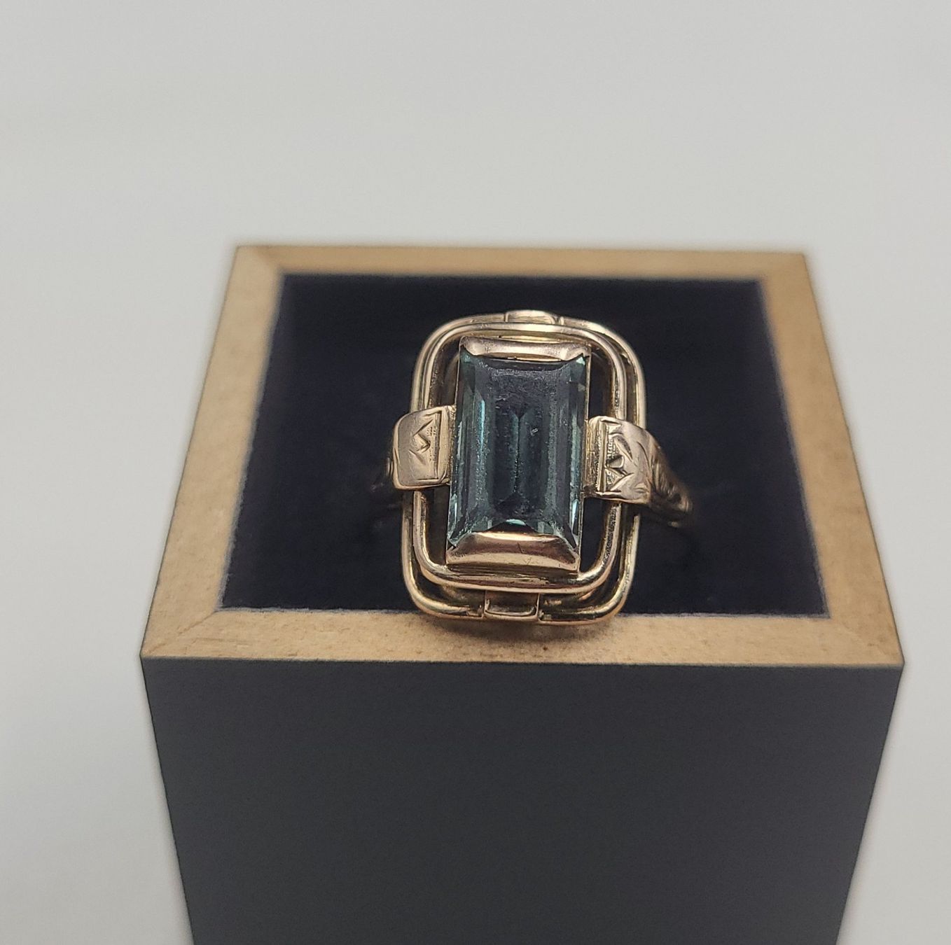 Bagues: Gold Ring Mit Stein – D'occasion à Wald ZH par Dasilver 8