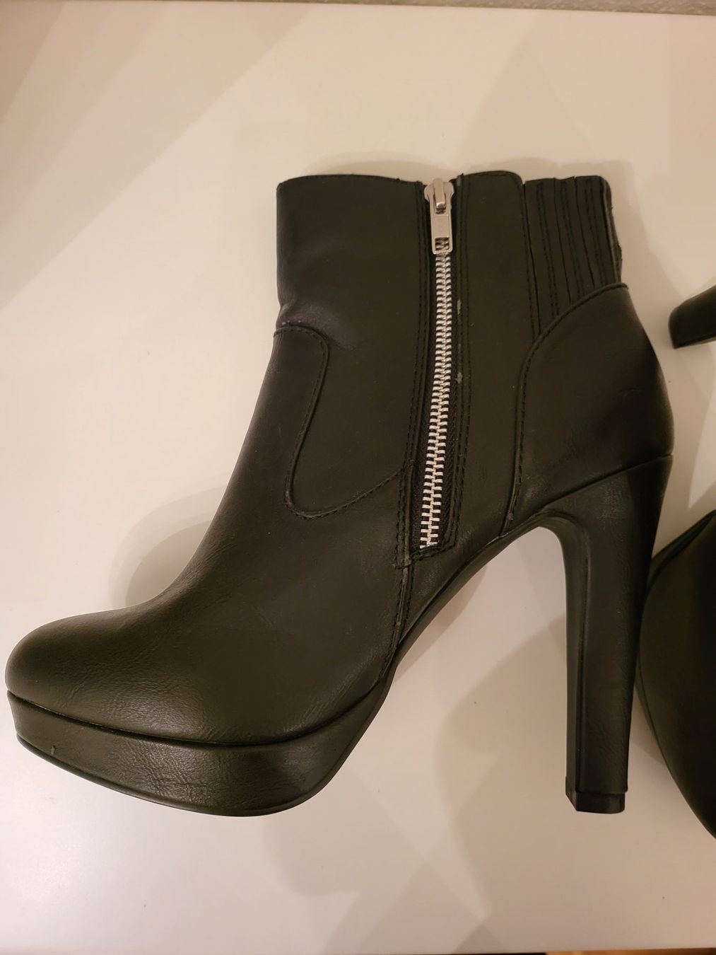 Scarpe da donna: Even&Odd Plateau-Stiefeletten – Usato da Basel venduto da sci_67ms 2