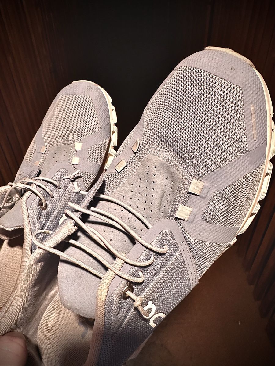 On Scarpe da uomo: On Cloud Sneaker Schuhe – Usato da Kriens venduto da Ileriadiamore