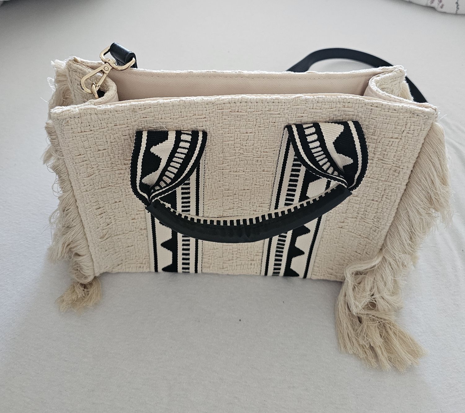 H&M Taschen für Damen: kleine Tasche – Gebraucht aus Herisau von sel_hd9z 1