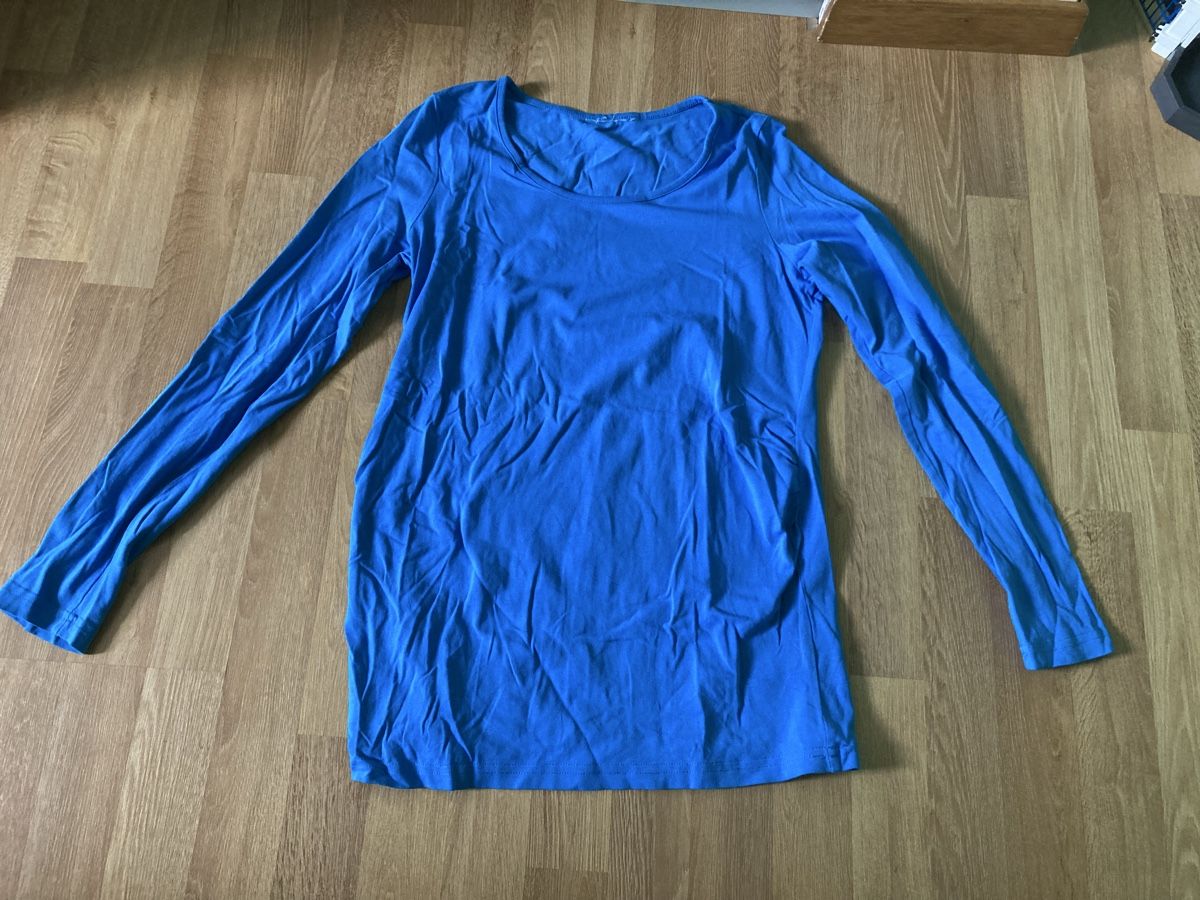 T-shirt: Schwangerschaftsshirt langarm Gr. M – Usato da Emmenbrücke venduto da JJ_89