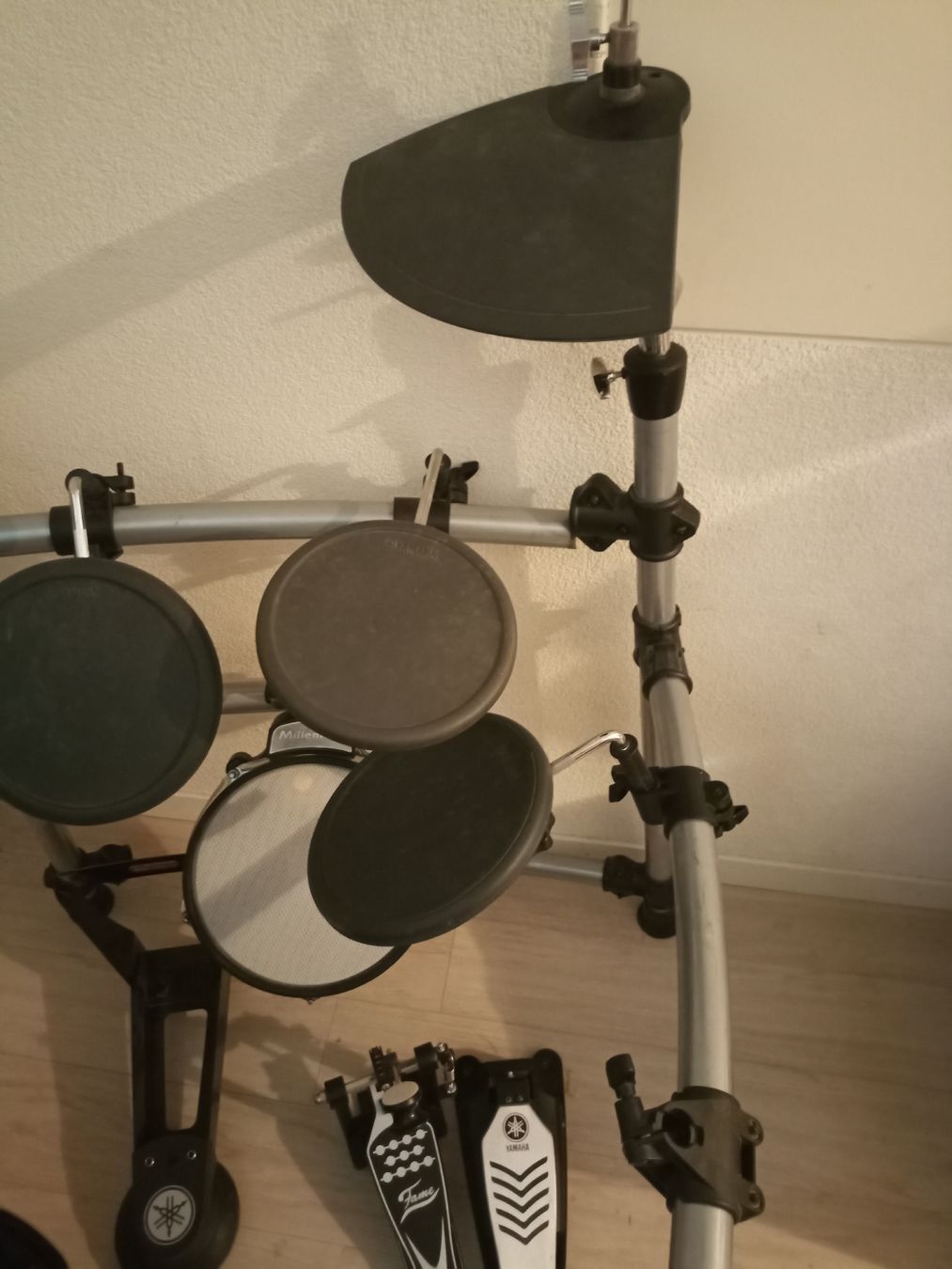 Yamaha Strumenti musicali:  E-Drum Schlagzeug – Usato da Schmerikon venduto da ellemi_ 1