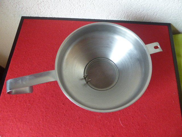 Elettrodomestici da cucina: Milchsieb Metall – Usato da Hitzkirch venduto da kleinerbaer01 3