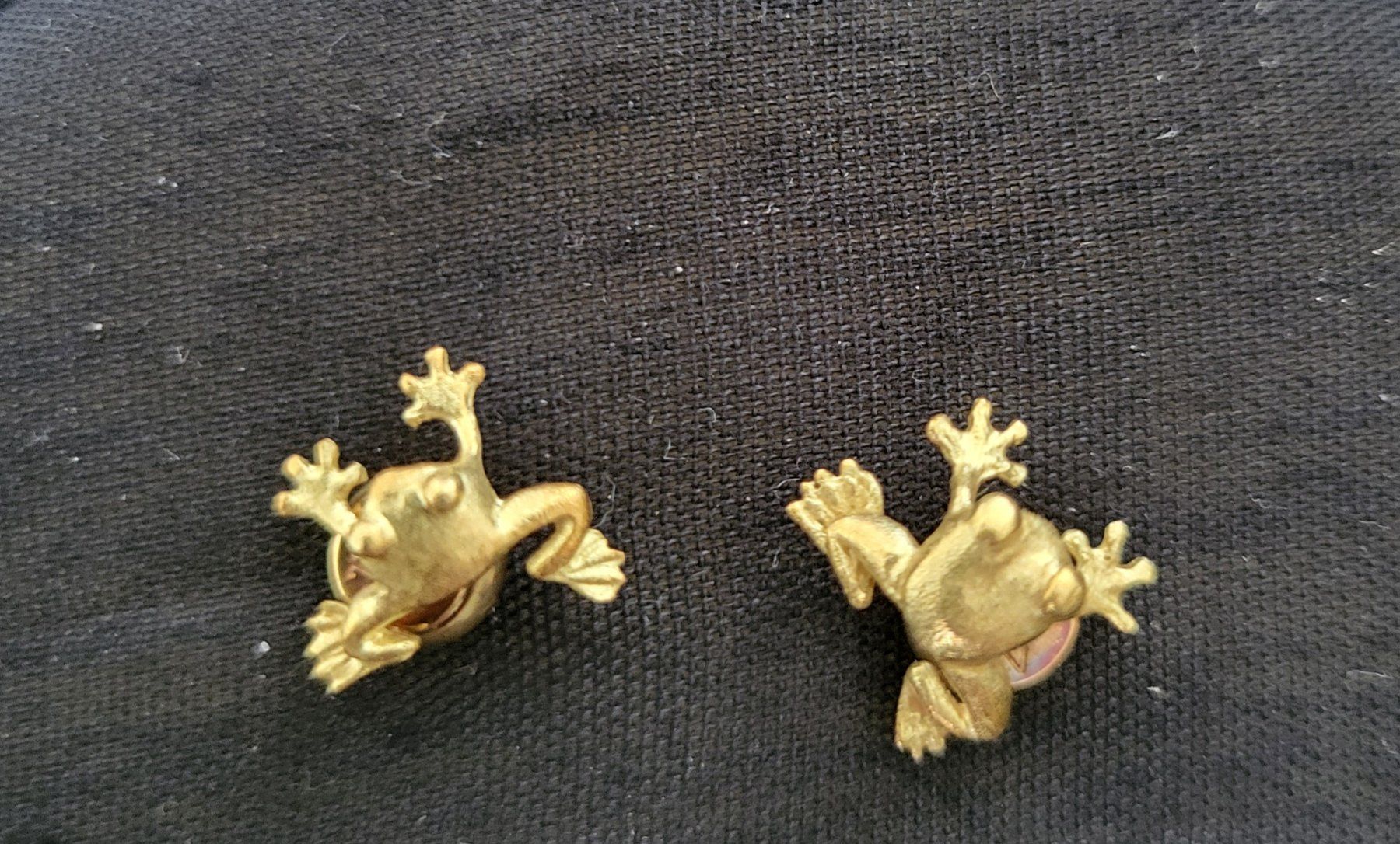 Pendentifs: Goldohrringe mit Greifenseefrosch – Neuf (Voir description) à Gutenswil par ghekko88 1