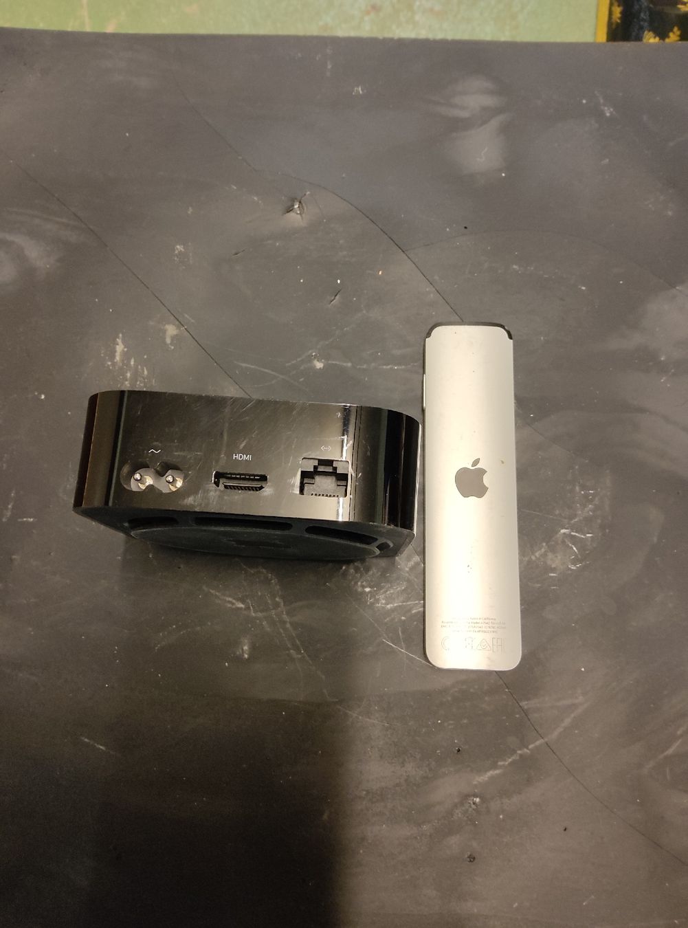 Apple Lettore multimediale & Streamer: 2nd generation Apple TV 4K. – Usato da Boll venduto da BollArtAntik 1