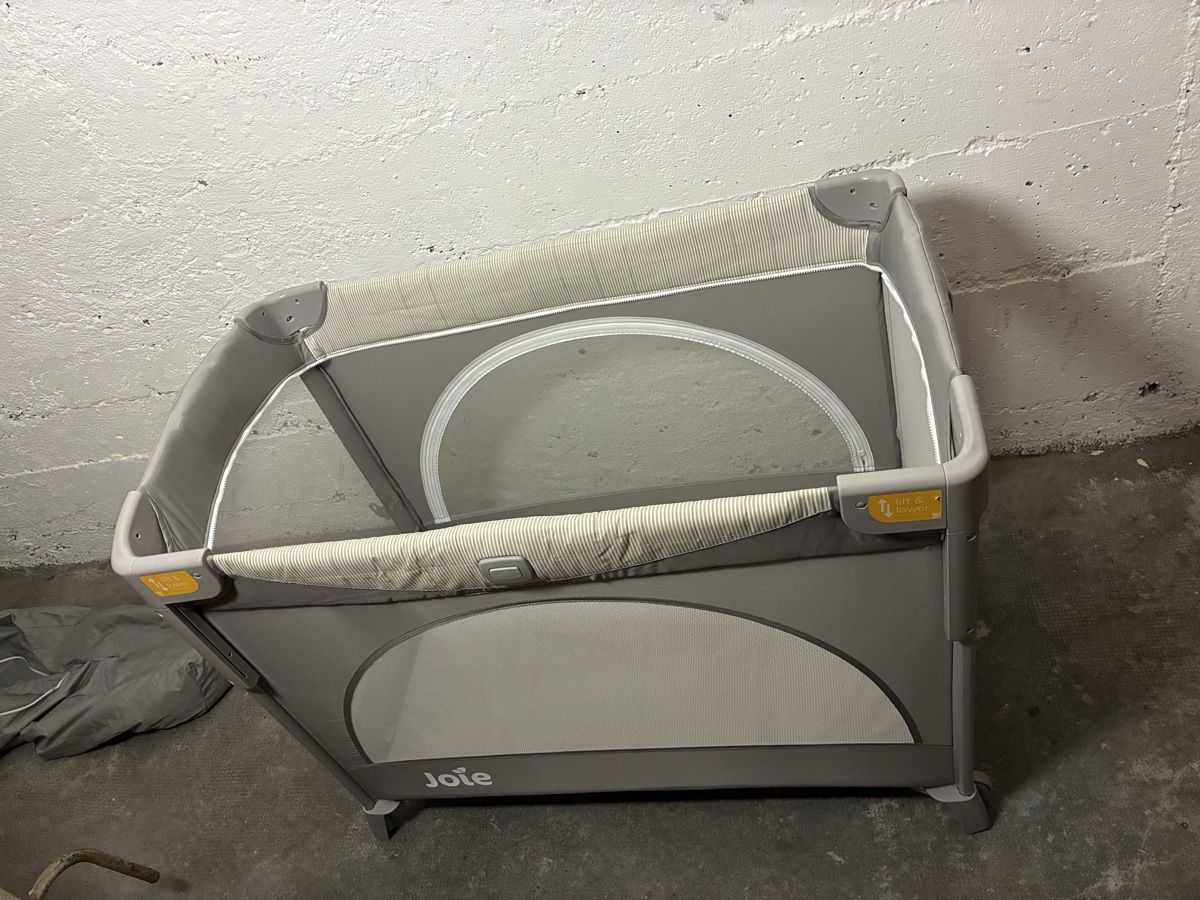 Joie Letti: Travel cot - baby bed – Nuovo (secondo la descrizione) da Genève venduto da wen_z2tv 1