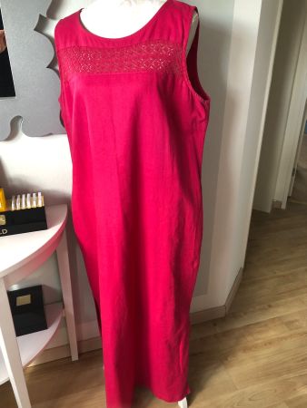 Sommerliches Maxikleid, Grösse 44, Magenta, Top Zustand