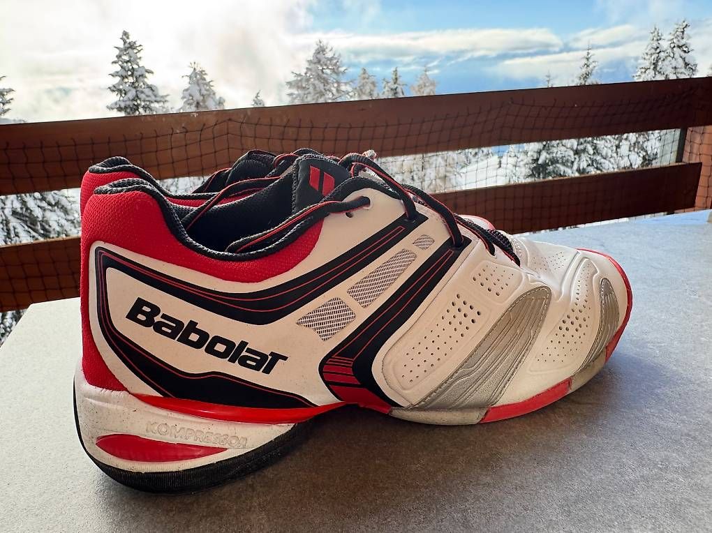 Herrenschuhe: Chaussures de tennis Babolat taille 44 – Gebraucht aus Muraz (Collombey) von cma57 2