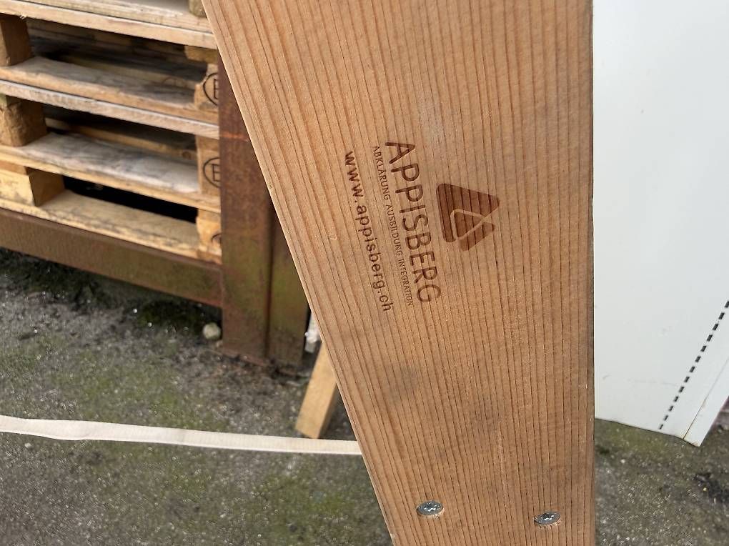 Scale: Bockleiter 140cm aus Holz – Usato da Necker venduto da liq24 4