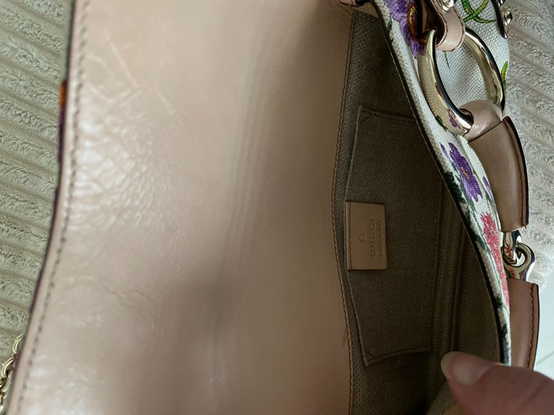 Gucci Sacs femmes: Gucci Flora geblümt – D'occasion à Muttenz par einfach-schoen 3