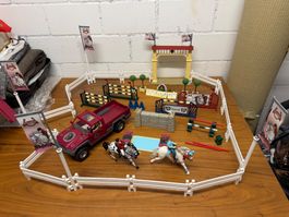 Schleich Reiterhof Turnierset mit viel Zubehör