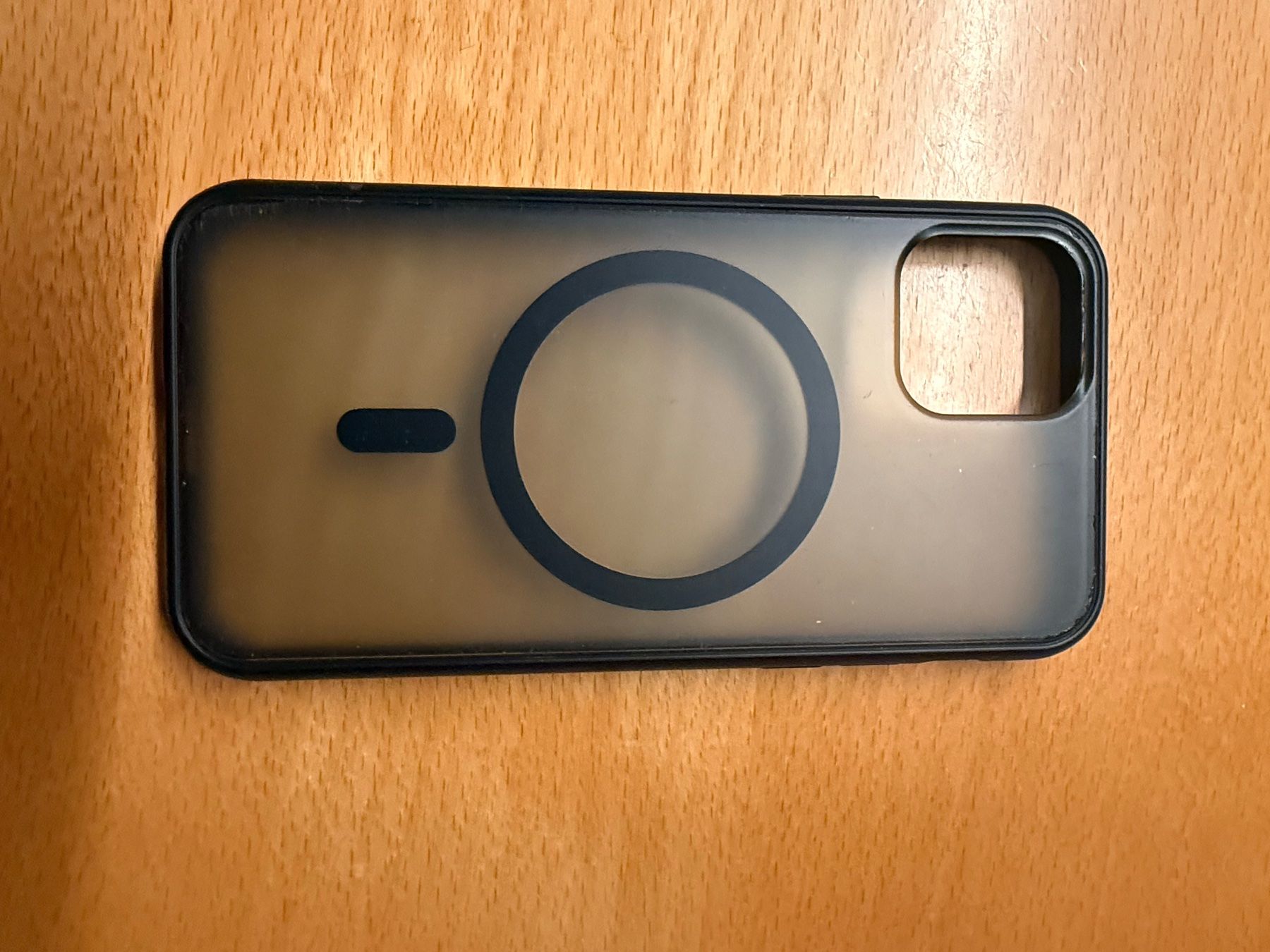Cover & Protezioni schermo: Mag-Safe Hülle für iPhone 11 Pro – Usato da Winterthur venduto da scamander 1