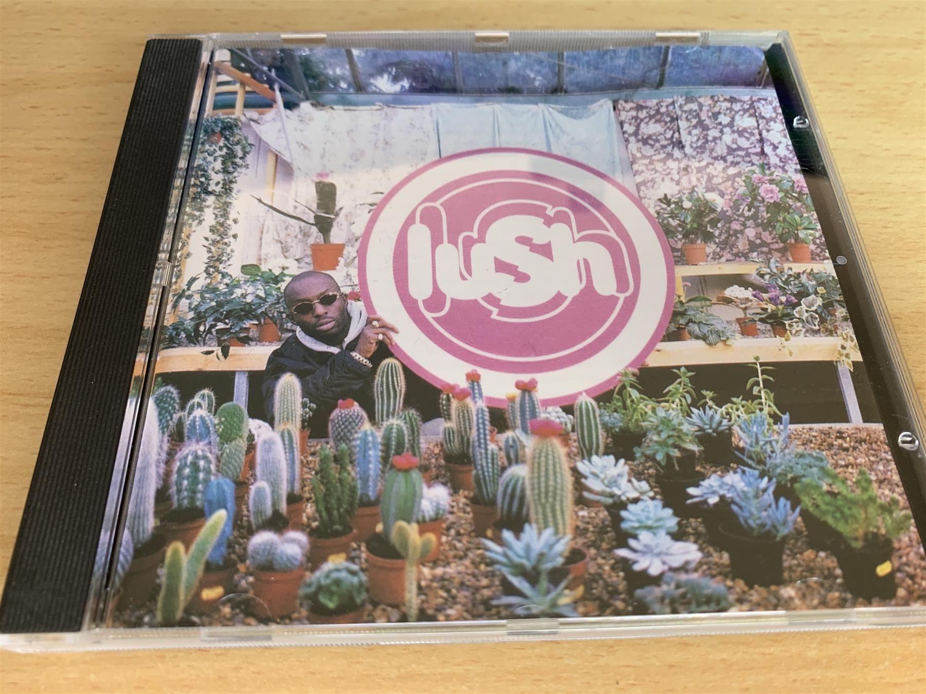 CD: Lush – Lovelife – Usato da Rikon im Tösstal venduto da Alpenmutz