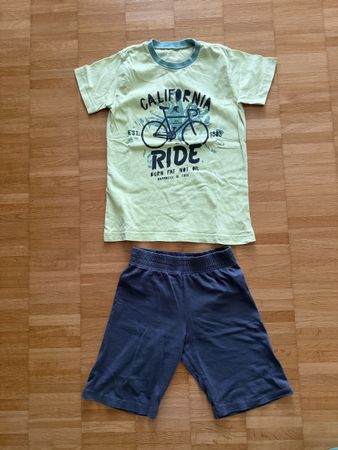 T-Shirt und kurze Hose Gr. 116