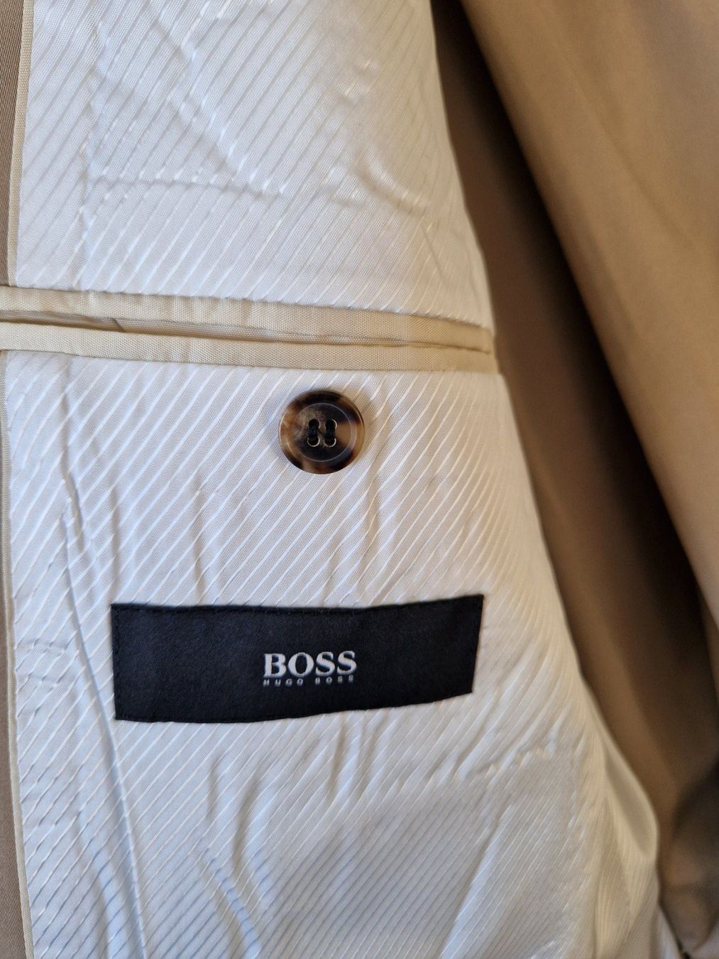 Hugo Boss Completi: Anzug Hugo BOSS, beige – Usato da Zollikon venduto da Tom2001 1