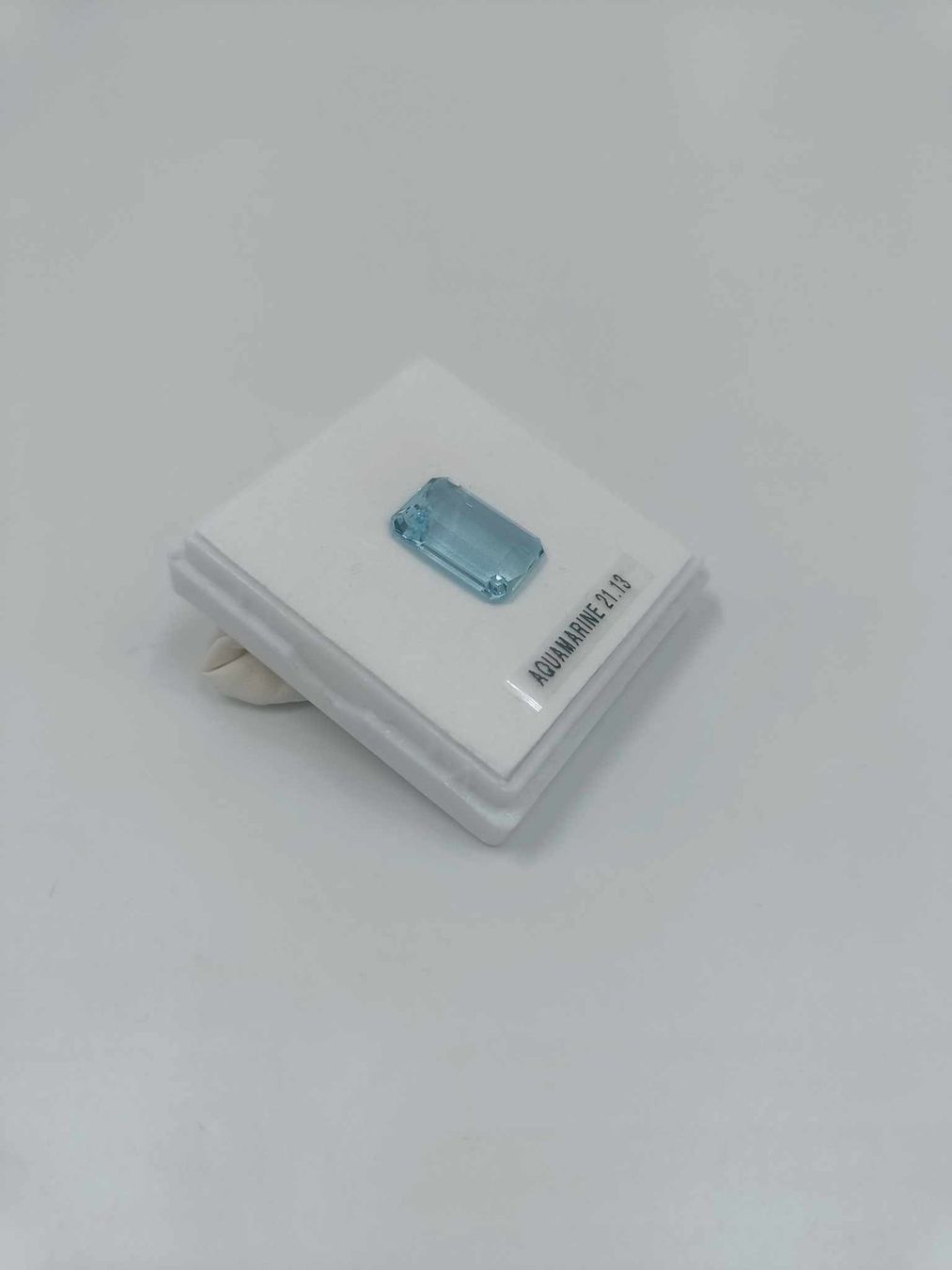 Pietre preziose: 1 OKTAGONALER AQUAMARIN 21.13 CT. – Usato da Luzern venduto da EdiGem 2