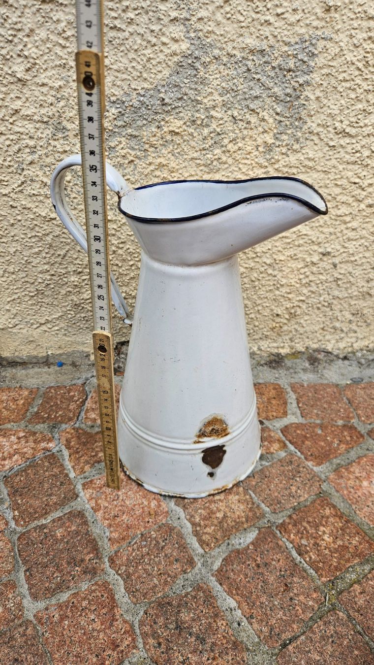 Karaffen: Grande caraffa di metallo smaltato – Gebraucht aus Melano von H-Sara 1