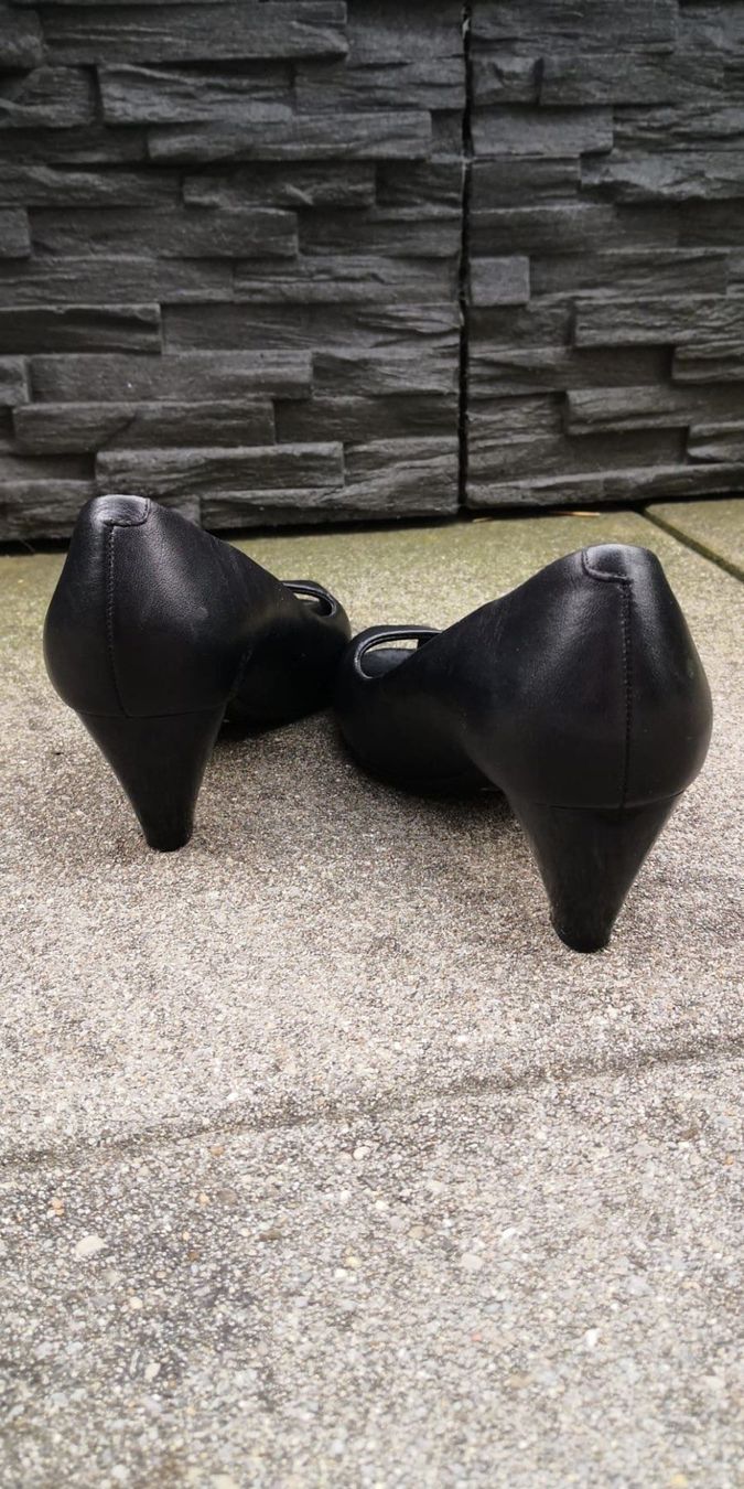 Damenschuhe: Peep Toe Pumps – Gebraucht aus Luzern von 2ndchances 1