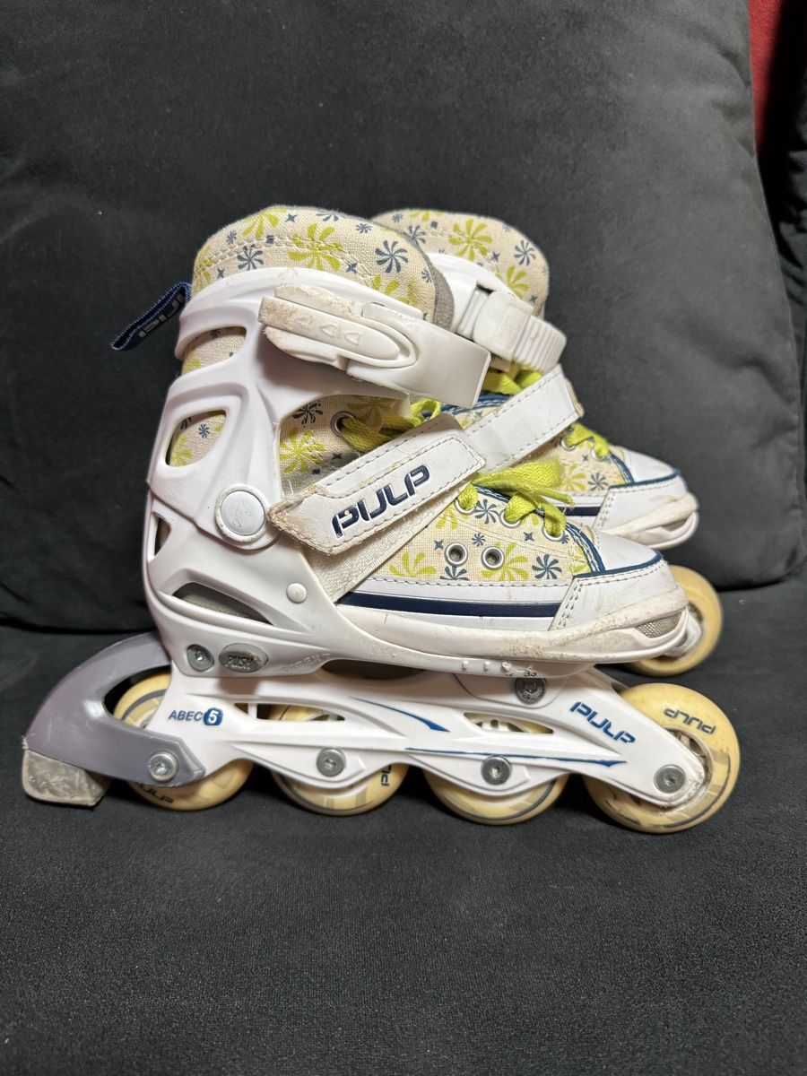 Inline-Skating & Rollschuhe: Pattini a rotelle 30/33 – Gebraucht aus Camignolo von maly86
