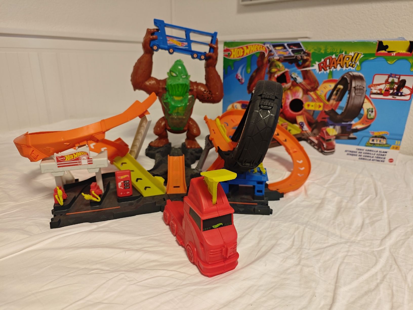 Hot Wheels Giocattoli: Hot Wheels Toxic Gorilla Slam – Usato da Volketswil venduto da MatyiGabi 2