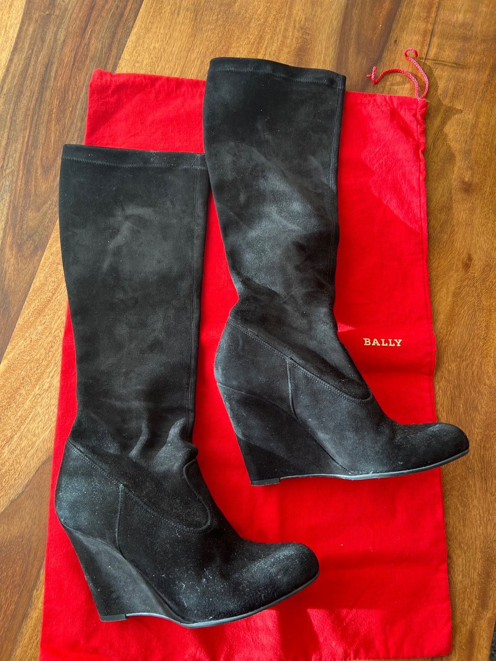 Bally Scarpe da donna: Damen Lederstiefel BALLY GR.: 38 – Usato da Füllinsdorf venduto da Maric0 1